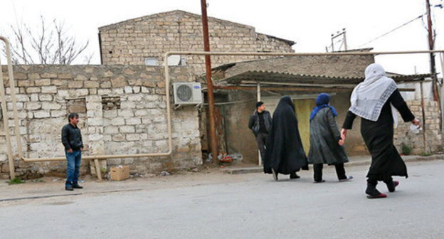 The residents of Nardaran. December 1, 2015. Photo by Aziz Karimov for the "Caucasian Knor" The residents of Nardaran. December 1, 2015. Photo by Aziz Karimov for the "Caucasian Knor"
