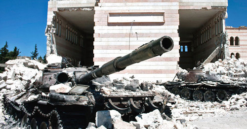 Shot-up tanks against a mosque in the Syrian town of Azaz. August 2012. Photo by the user Christiaan Triebert https://www.flickr.com Shot-up tanks against a mosque in the Syrian town of Azaz. August 2012. Photo by the user Christiaan Triebert https://www.flickr.com