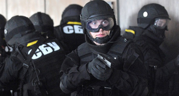 Power agents of the Security Service of Ukraine. Photo: http://politrada.com/news/chp-sbushniki-shturmovali-kvartiru-v-kieve-ubit-silovik-i-terrorist/ Power agents of the Security Service of Ukraine. Photo: http://politrada.com/news/chp-sbushniki-shturmovali-kvartiru-v-kieve-ubit-silovik-i-terrorist/