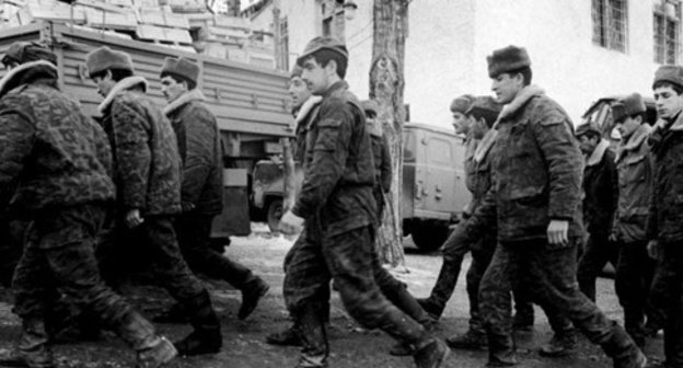 Azerbaijani soldiers during the war, 1992-1993. Photo: Ilgar Jafarov https://ru.wikipedia.org/ Azerbaijani soldiers during the war, 1992-1993. Photo: Ilgar Jafarov https://ru.wikipedia.org/