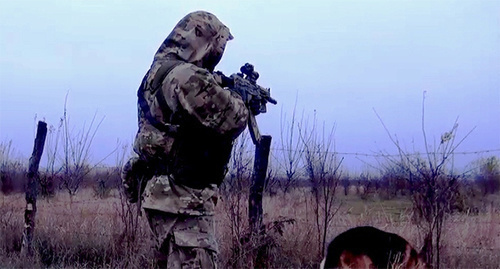 A law enforcer during CTO. Photo: http://nac.gov.ru/nakmessage/2015/12/01/v-dagestane-neitralizovany-dva-bandglavarya-i-boevik-vernuvshiisya-iz-sirii.html A law enforcer during CTO. Photo: http://nac.gov.ru/nakmessage/2015/12/01/v-dagestane-neitralizovany-dva-bandglavarya-i-boevik-vernuvshiisya-iz-sirii.html