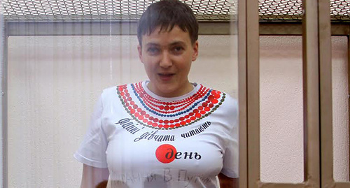 Nadezhda Savchenko at the Donetsk City Court, December 17, 2015. Inscription on her T-shirt in Ukrainian language: "A question to V. Putin. When will you release Ukrainians kidnapped and illegally kept in Russian prisons?!" and a hashtag #FreeSavchenko
Photo by Konstantin Volgin for the "Caucasian Knot" Nadezhda Savchenko at the Donetsk City Court, December 17, 2015. Inscription on her T-shirt in Ukrainian language: "A question to V. Putin. When will you release Ukrainians kidnapped and illegally kept in Russian prisons?!" and a hashtag #FreeSavchenko
Photo by Konstantin Volgin for the "Caucasian Knot"