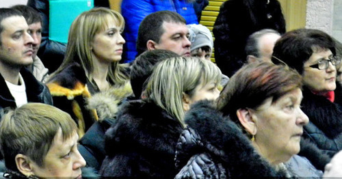 Former tenants of the destroyed house in Volgograd have held a meeting. December 30, 2015. Photo by Tatyana Filimonova for the "Caucasian Knot" Former tenants of the destroyed house in Volgograd have held a meeting. December 30, 2015. Photo by Tatyana Filimonova for the "Caucasian Knot"