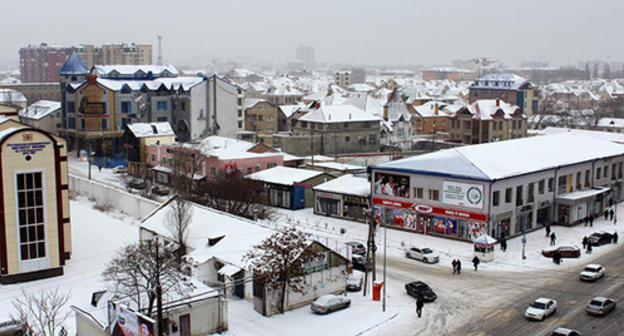 Makhachkala. Photo by Eldar Rasulov, http://odnoselchane.ru/?page=photos_of_category&sect=3246&com=photogallery