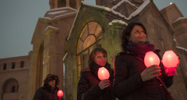 Christmas holiday in Armenia. Photo: Sputnik, Asatur Asayants, http://sputnikarmenia.ru/armenia/20160105/1570076.html Christmas holiday in Armenia. Photo: Sputnik, Asatur Asayants, http://sputnikarmenia.ru/armenia/20160105/1570076.html