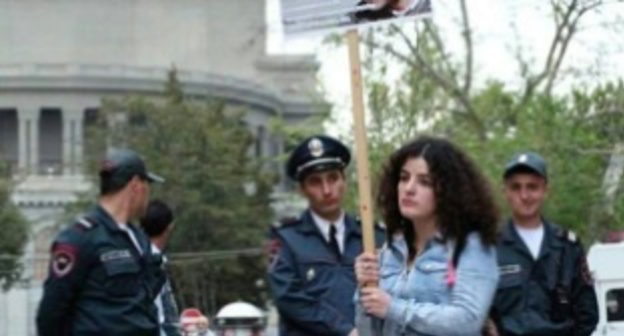 Suzi Gevorkyan takes part in protest action in Yerevan, May 5, 2015. Photo: https://www.facebook.com/photo.php?fbid=377983322389114&set=a.302487256605388.1073741826.100005323487510&type=3&theater Suzi Gevorkyan takes part in protest action in Yerevan, May 5, 2015. Photo: https://www.facebook.com/photo.php?fbid=377983322389114&set=a.302487256605388.1073741826.100005323487510&type=3&theater