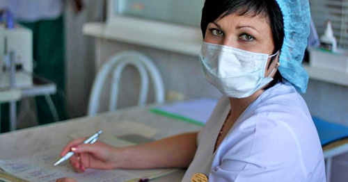 A health-care worker. Photo: Valentina Mischenko / Yugopolis