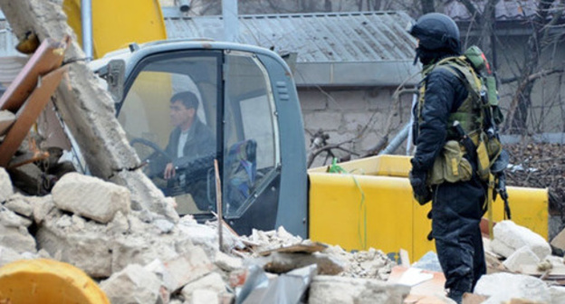 Law enforcer during special operation in Nalchik. Photo: http://www.nac.gov.ru/ Law enforcer during special operation in Nalchik. Photo: http://www.nac.gov.ru/
