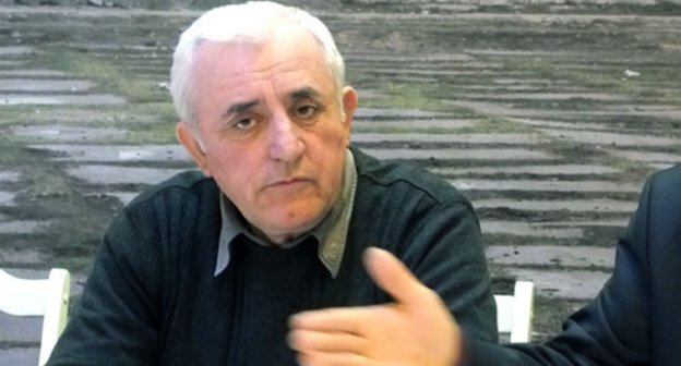 Alibek Zainudinov at the press conference in Makhachkala, February 1, 2016. Photo by Patimat Makhmudova for the ‘Caucasian Knot’. Alibek Zainudinov at the press conference in Makhachkala, February 1, 2016. Photo by Patimat Makhmudova for the ‘Caucasian Knot’.