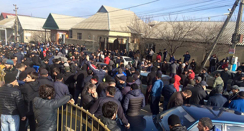 Protest march to the City Administration of Khasavyurt. Photo: Magomed M. Protest march to the City Administration of Khasavyurt. Photo: Magomed M.