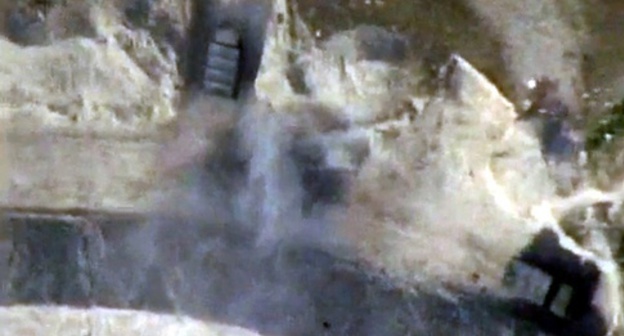 A fire attack by Azerbaijani artillery on enemy positions. Screenshot from the video, Mod.gov.az