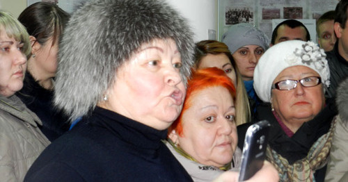The tenants of the destroyed nine-story apartment house in Kosmonavtov Street. Volgograd, December 2015. Photo by Tatyana Filimonova for the "Caucasian Knot" The tenants of the destroyed nine-story apartment house in Kosmonavtov Street. Volgograd, December 2015. Photo by Tatyana Filimonova for the "Caucasian Knot"