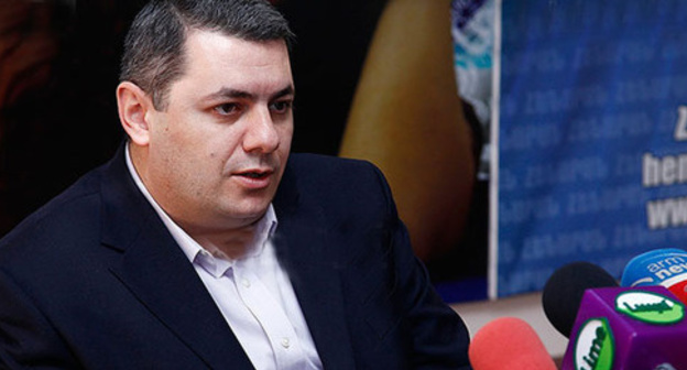 Sergey Minasyan, political scientist. Photo http://www.panarmenian.net/ Sergey Minasyan, political scientist. Photo http://www.panarmenian.net/