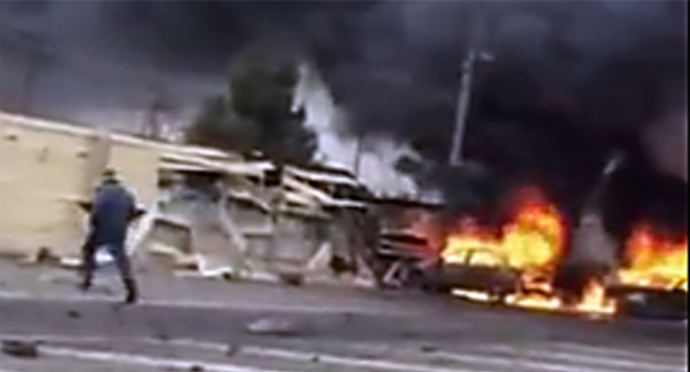 Explosion at the Djemikent traffic checkpoint. Sreenshot from the video ‘Djemikent checkpoint’ posted by user Georgy Kapylov, https://www.youtube.com/watch?v=wWXN5aQ4JZg Explosion at the Djemikent traffic checkpoint. Sreenshot from the video ‘Djemikent checkpoint’ posted by user Georgy Kapylov, https://www.youtube.com/watch?v=wWXN5aQ4JZg