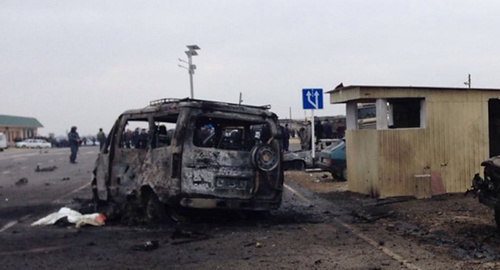 Explosion at traffic police checkpoint in Derbent District of Dagestan. Photo: http://www.riadagestan.ru/news/investigation_and_courts/nak_v_rezultate_vzryva_v_dagestane_pogibli_dvoe_politseyskikh_raneny_13_chelovek/ Explosion at traffic police checkpoint in Derbent District of Dagestan. Photo: http://www.riadagestan.ru/news/investigation_and_courts/nak_v_rezultate_vzryva_v_dagestane_pogibli_dvoe_politseyskikh_raneny_13_chelovek/