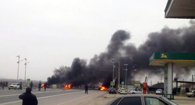 Explosion at traffic checkpoint near the village of Djemikent, February 15, 2016. Photo: http://nac.gov.ru/kontrterroristicheskie-operacii/v-derbentskom-rayone-dagestana-u-posta-dps.html Explosion at traffic checkpoint near the village of Djemikent, February 15, 2016. Photo: http://nac.gov.ru/kontrterroristicheskie-operacii/v-derbentskom-rayone-dagestana-u-posta-dps.html
