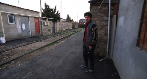 Baku neighbourhood "Shanghai". Screenshot from the video posted by the ‘Caucasian Knot’. Baku neighbourhood "Shanghai". Screenshot from the video posted by the ‘Caucasian Knot’.