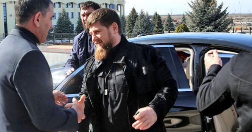 Yunus-Bek Evkurov and Ramzan Kadyrov (to the right) at the meeting. Magas, February 21, 2016. Photo: the press service of the head of the Republic of Ingushetia