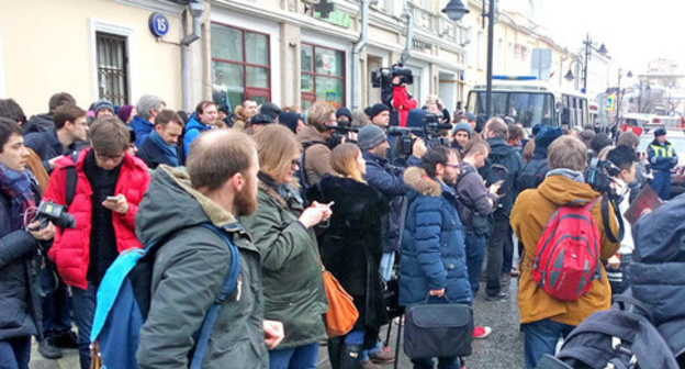 Journalists had to leave presentation of Ilya Yashin's report on Ramzan Kadyrov. Moscow, February 23, 2016. Photo by Oleg Krasnov for the "Caucasian Knot" Journalists had to leave presentation of Ilya Yashin's report on Ramzan Kadyrov. Moscow, February 23, 2016. Photo by Oleg Krasnov for the "Caucasian Knot"