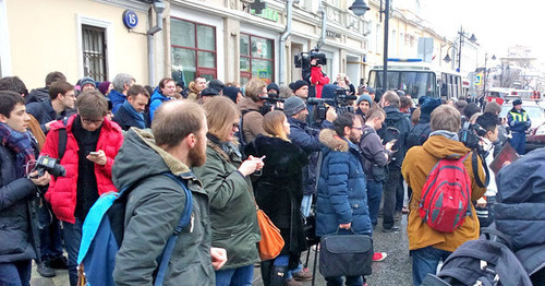 Journalists had to leave presentation of Ilya Yashin's report on Ramzan Kadyrov. Moscow, February 23, 2016. Photo by Oleg Krasnov for the "Caucasian Knot" Journalists had to leave presentation of Ilya Yashin's report on Ramzan Kadyrov. Moscow, February 23, 2016. Photo by Oleg Krasnov for the "Caucasian Knot"