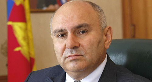 Djambulat Khatuov. Photo: http://pda.fedpress.ru/news/econom/runok/1423209575-vitse-gubernator-kubantsy-dolzhny-chuvstvovat-chto-situatsiya-s-tsenami-nakhoditsya-pod-kontrolem Djambulat Khatuov. Photo: http://pda.fedpress.ru/news/econom/runok/1423209575-vitse-gubernator-kubantsy-dolzhny-chuvstvovat-chto-situatsiya-s-tsenami-nakhoditsya-pod-kontrolem