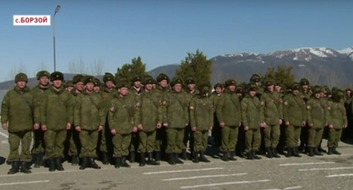 Soldiers of military unit of Borzoi, February 27, 2016. Photo: screenshot of the video report by ‘Grozny’ TV Company, Youtube.com. Soldiers of military unit of Borzoi, February 27, 2016. Photo: screenshot of the video report by ‘Grozny’ TV Company, Youtube.com.