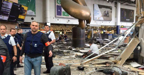 A blast occurred at the airport of Brussels. Photo: witter.com http://news.bigmir.net/world/987499-Serija-teraktov-v-Brjussele--onlajn A blast occurred at the airport of Brussels. Photo: witter.com http://news.bigmir.net/world/987499-Serija-teraktov-v-Brjussele--onlajn