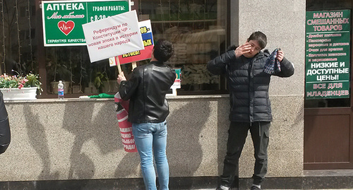 The participants of the rally in Grozny 23.03.2016. Photo by the "Caucasian Knot" correspondent The participants of the rally in Grozny 23.03.2016. Photo by the "Caucasian Knot" correspondent