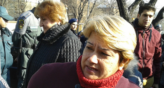 Former workers of the factory "Nairit" at the protest action. Yerevan, November 2014. Photo by Tigran Petrosyan for the "Caucasian Knot" Former workers of the factory "Nairit" at the protest action. Yerevan, November 2014. Photo by Tigran Petrosyan for the "Caucasian Knot"