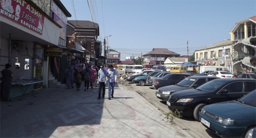 The Central marketplace of Kizlyar. Photo: http://mo-kizlyar.ru/informatsiya/novosti/693-tsentr-goroda-kizlyara-ochistili-ot-nezakonnoj-torgovli.html?highlight=WyJcdTA0NDBcdTA0NGJcdTA0M2RcdTA0M2VcdTA0M2EiXQ== The Central marketplace of Kizlyar. Photo: http://mo-kizlyar.ru/informatsiya/novosti/693-tsentr-goroda-kizlyara-ochistili-ot-nezakonnoj-torgovli.html?highlight=WyJcdTA0NDBcdTA0NGJcdTA0M2RcdTA0M2VcdTA0M2EiXQ==