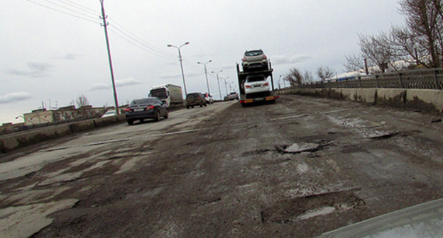 Road in Volgograd. Photo by Vyachslav Yaschenko for the ‘Caucasian Knot’. Road in Volgograd. Photo by Vyachslav Yaschenko for the ‘Caucasian Knot’.