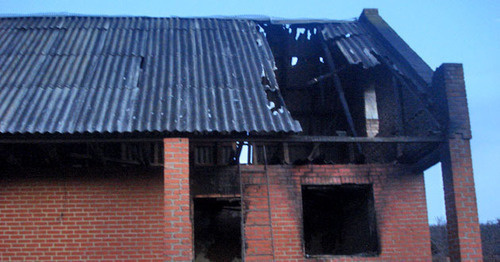 Burned down houses belonged to relatives of militants killed in Grozny on December 4, Andi village, Achkhoi-Martan District, December 7,2014. Photo by ‘Memorial’ Human Rights Centre press-service. Burned down houses belonged to relatives of militants killed in Grozny on December 4, Andi village, Achkhoi-Martan District, December 7,2014. Photo by ‘Memorial’ Human Rights Centre press-service.