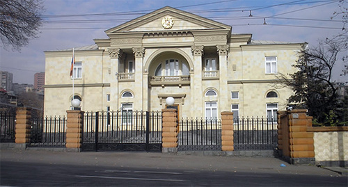 Residence of Armenian President. Photo: http://www.building.am/rus/pagegal.php?id=69 Residence of Armenian President. Photo: http://www.building.am/rus/pagegal.php?id=69
