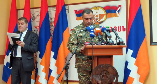 Colonel Victor Arustamyan, the head of the operative unit of the NKR Defense Army (to the right). Stepanakert, Nagorno-Karabakh. April 4, 2016. Photo by Alvard Grigoryan for the "Caucasian Knot" Colonel Victor Arustamyan, the head of the operative unit of the NKR Defense Army (to the right). Stepanakert, Nagorno-Karabakh. April 4, 2016. Photo by Alvard Grigoryan for the "Caucasian Knot"