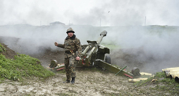 Soldier of Armenia Army. Photo: © Sputnik/ Асатур Есаянц, http://sputnikarmenia.ru/karabah/20160412/2944853.html Soldier of Armenia Army. Photo: © Sputnik/ Асатур Есаянц, http://sputnikarmenia.ru/karabah/20160412/2944853.html