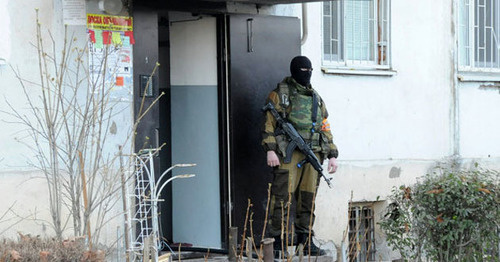 A law enforcer during the special operation carried out in Musov Street. Photo http://nac.gov.ru/ A law enforcer during the special operation carried out in Musov Street. Photo http://nac.gov.ru/