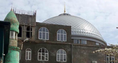 Mosque in Hungarian Fighters Street in Makhachkala. Photo by Patimat Makhmudova for the ‘Caucasian Knot’. 