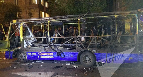 Bus blown up in Yerevan. Photo: http://www.sputnikarmenia.ru/photo/20160425/3160776.html Bus blown up in Yerevan. Photo: http://www.sputnikarmenia.ru/photo/20160425/3160776.html