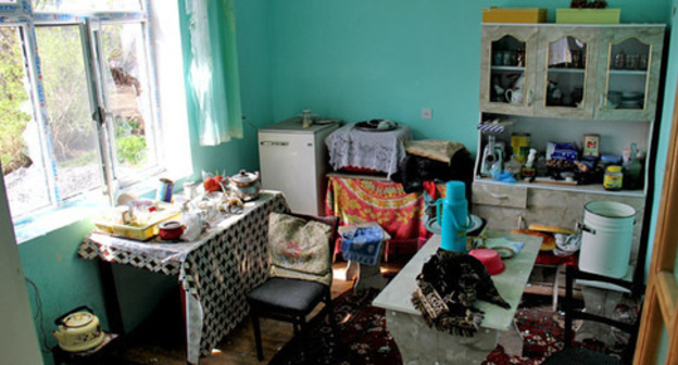 House damaged by the shelling, Terter District of Azerbaijan, April 3, 2016. Photo by Famil Makhmudbeily for the ‘Caucasian Knot’. 