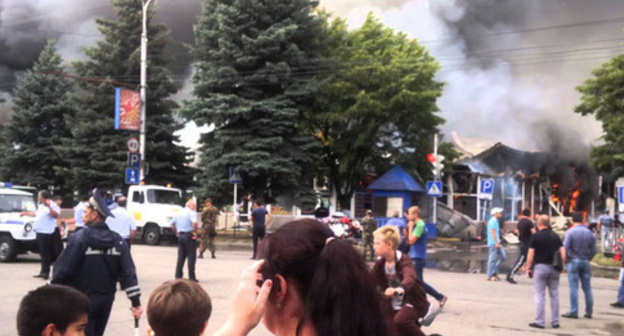 Fire in the Turgenev marketplace in Cherkessk, August 7, 2014. Photo: screenshot of the video posted by Roman Roman, https://www.youtube.com/watch?v=-yUAZB3irU8