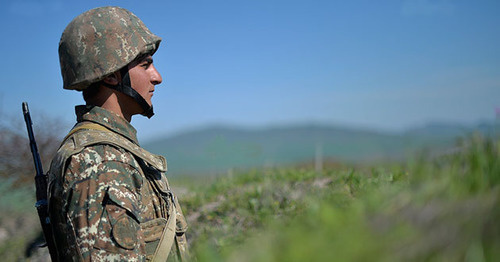 Soldier of Nagorno-Karabakh Armed Forces at the battle line. Photo: © PAN Photo / Davit Hakobyan Soldier of Nagorno-Karabakh Armed Forces at the battle line. Photo: © PAN Photo / Davit Hakobyan