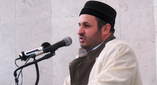 According to Dagestani journalists, Magomedrasul Saaduev (on the photo) is undisputable leader of the "People against Corruption" Party. Photo: http://muftiyatrd.ru/news According to Dagestani journalists, Magomedrasul Saaduev (on the photo) is undisputable leader of the "People against Corruption" Party. Photo: http://muftiyatrd.ru/news