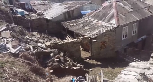 Village of Kenkhi. Screenshot of Djalaldinov’s video appeal to Putin, Youtube.com Village of Kenkhi. Screenshot of Djalaldinov’s video appeal to Putin, Youtube.com