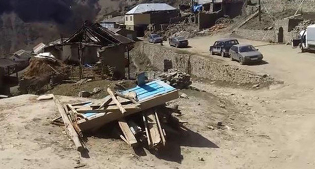 The Chechen village of Kenkhi in the Sharoi District. Screenshot of a video by the user Standart Media https://www.youtube.com/watch?v=EhzCawq-RpQ The Chechen village of Kenkhi in the Sharoi District. Screenshot of a video by the user Standart Media https://www.youtube.com/watch?v=EhzCawq-RpQ
