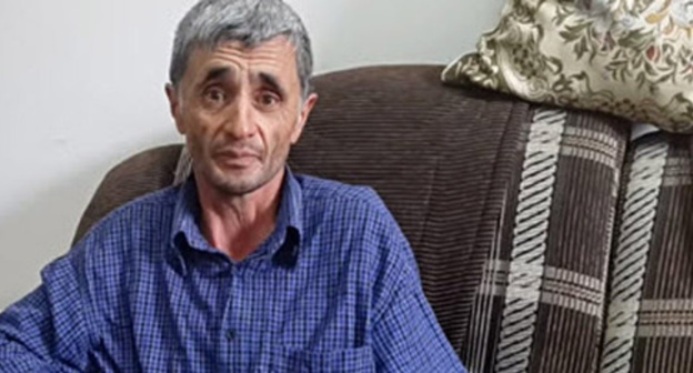 Ramazan Djalaldinov. Screenshot of a video by the user gazetachernovik https://www.youtube.com/watch?v=lIe7JKRLRXo Ramazan Djalaldinov. Screenshot of a video by the user gazetachernovik https://www.youtube.com/watch?v=lIe7JKRLRXo
