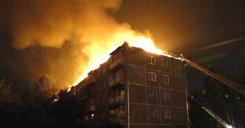 A fire in the apartment house. Grozny, May 30, 2016. Photo http://kavtoday.ru/15313 A fire in the apartment house. Grozny, May 30, 2016. Photo http://kavtoday.ru/15313