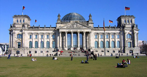 Reichstag, the building of German Bundestag. Photo: Norbert Aepli, Switzerland https://ru.wikipedia.org/ Reichstag, the building of German Bundestag. Photo: Norbert Aepli, Switzerland https://ru.wikipedia.org/