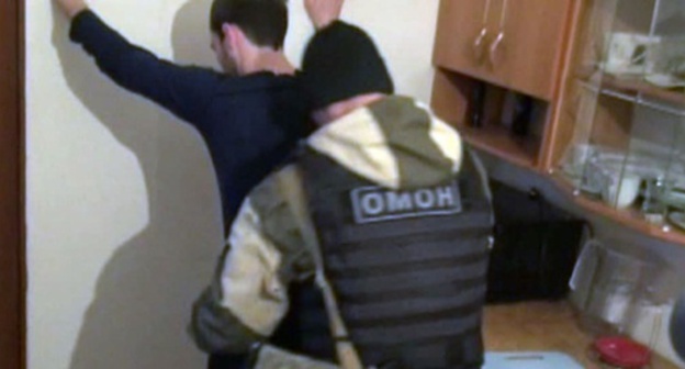 The detention of one of the suspected residents of the city of Pallasovka. Screenshot of a record made by the law enforcers, Vesti.ru The detention of one of the suspected residents of the city of Pallasovka. Screenshot of a record made by the law enforcers, Vesti.ru