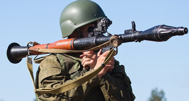 Grenade launcher operator. Photo: http://function.mil.ru/news_page/country/more.htm?id=12072238@egNews Grenade launcher operator. Photo: http://function.mil.ru/news_page/country/more.htm?id=12072238@egNews