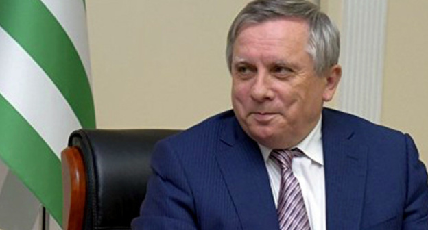 Arthur Mikvabiya. Photo: Sputnik. Tomas Thaitsuk, http://sputnik-abkhazia.ru/analytics/20160610/1018679371.html Arthur Mikvabiya. Photo: Sputnik. Tomas Thaitsuk, http://sputnik-abkhazia.ru/analytics/20160610/1018679371.html